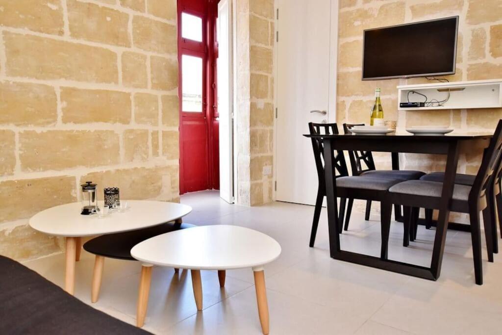 Vallettastay - Lucky Star One Bedroom Apartment 201 Buitenkant foto