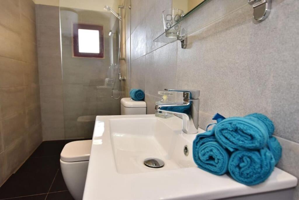 Vallettastay - Lucky Star One Bedroom Apartment 201 Buitenkant foto